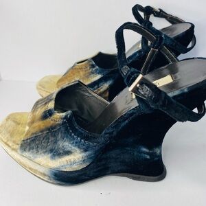 Prada Velvet Ombré/ Tie Dye Vintage 2000 Shoes authentic and very nice condition